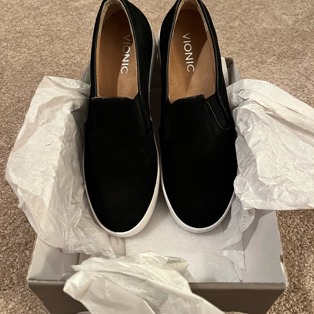 Women’s Vionic Splendid Slip-on Midi Sneaker Size 7, black Nubuck